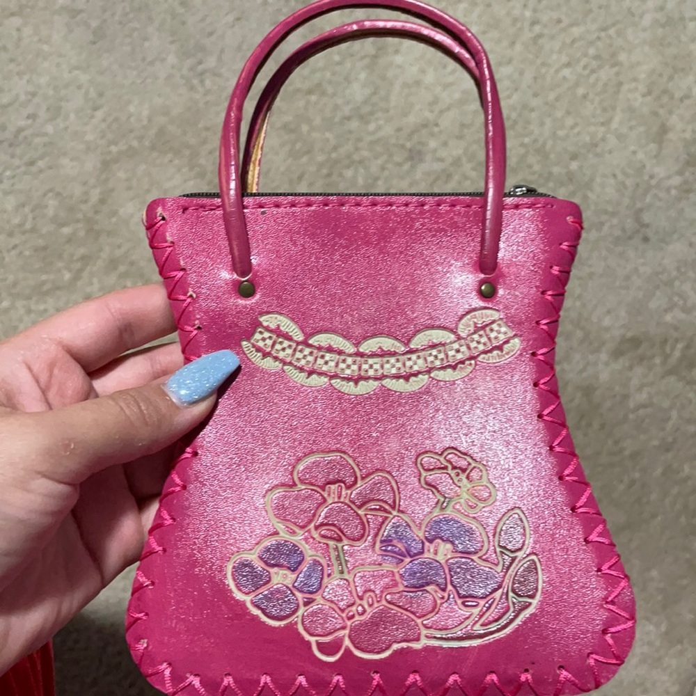 Hot  pink  cute baggie.